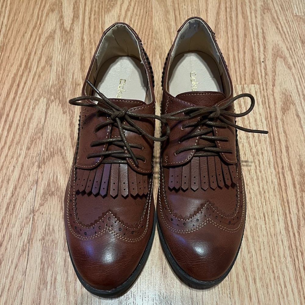 Women’s Oxford shoes size 38/240